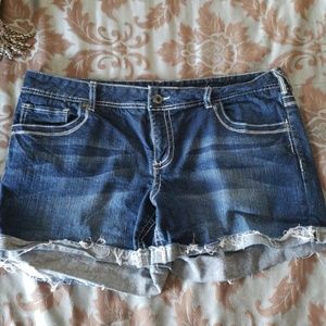 Size 33 Vanity jean shorts